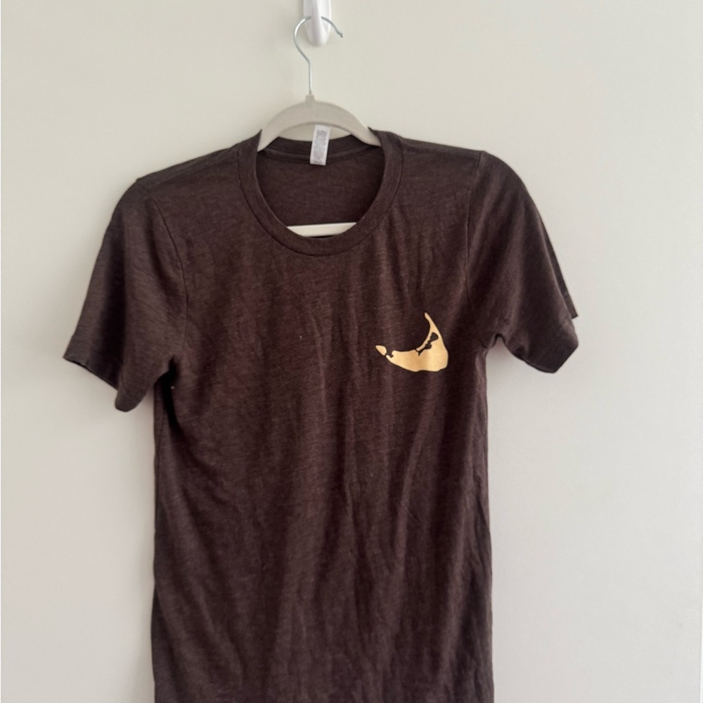 NEW Nantucket SURF tee